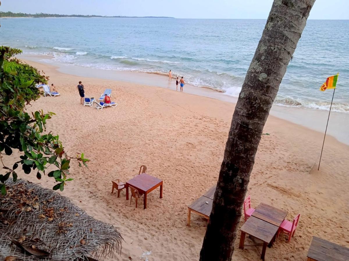 Lucky Sea Beach Hotel Tangalle Ngoại thất bức ảnh