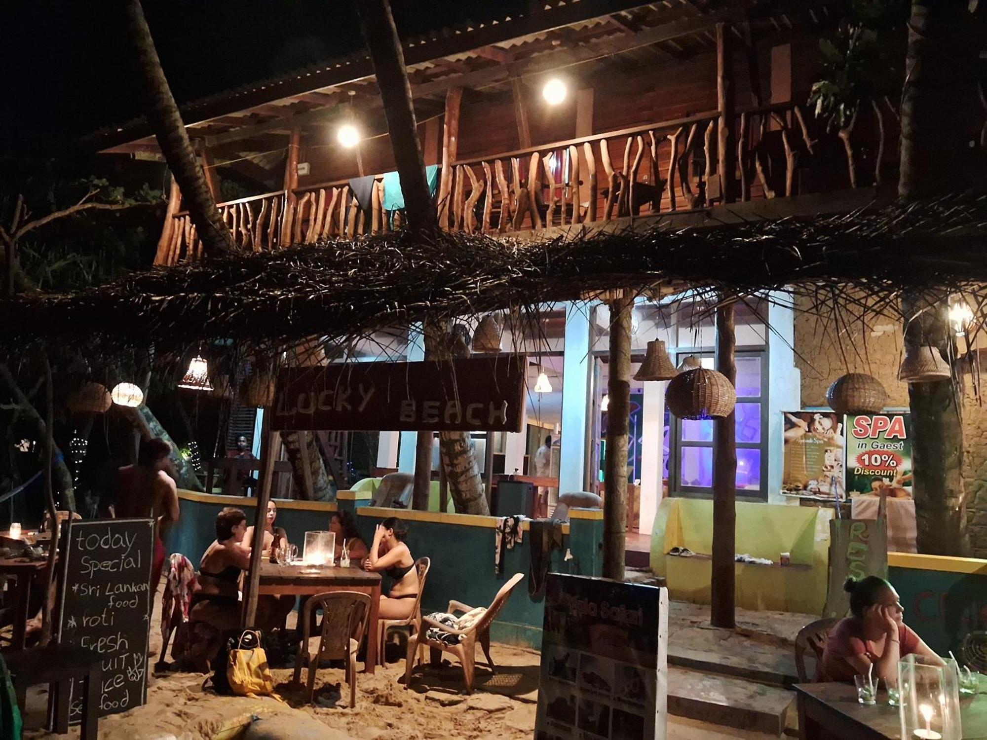 Lucky Sea Beach Hotel Tangalle Ngoại thất bức ảnh