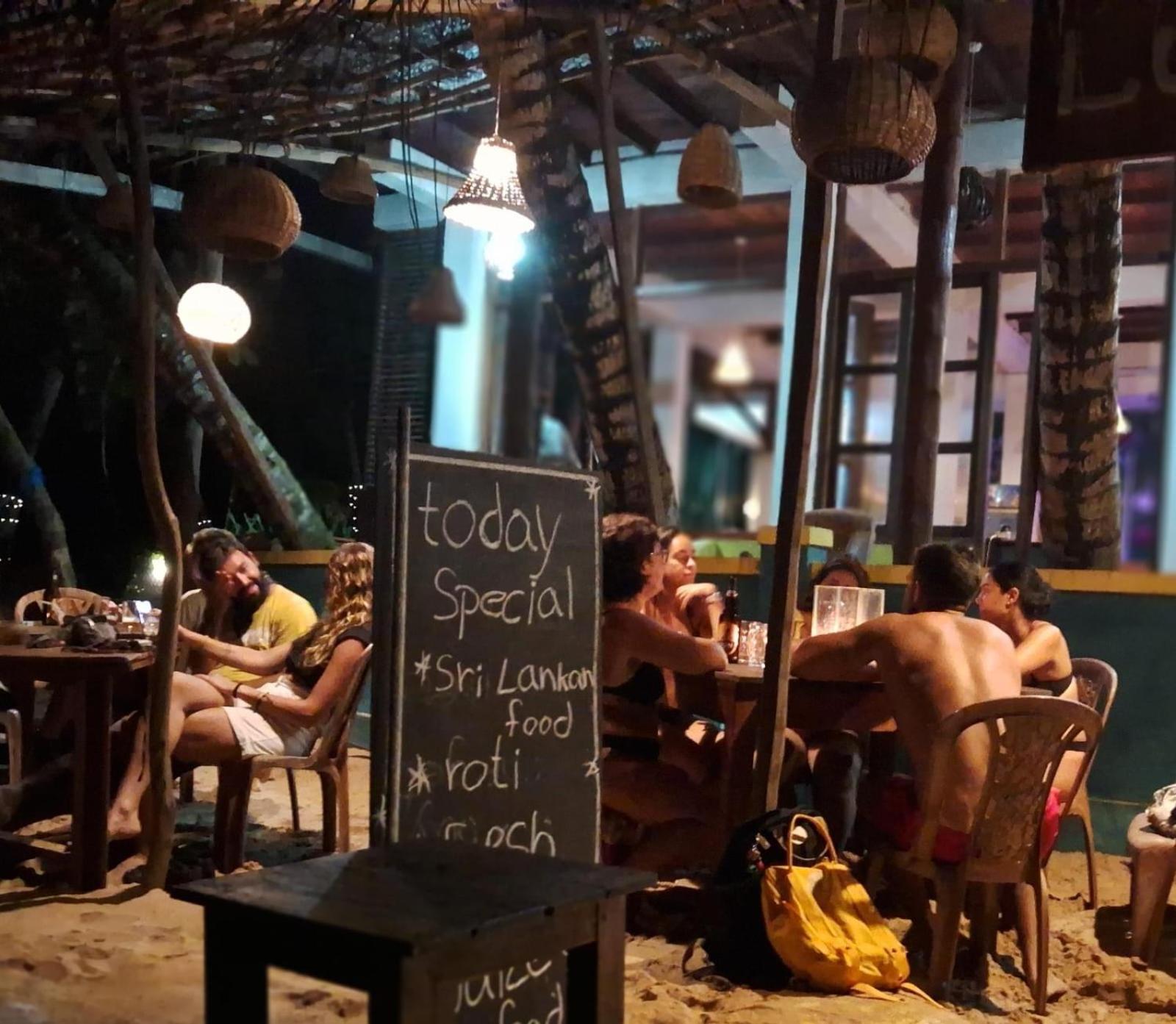 Lucky Sea Beach Hotel Tangalle Ngoại thất bức ảnh