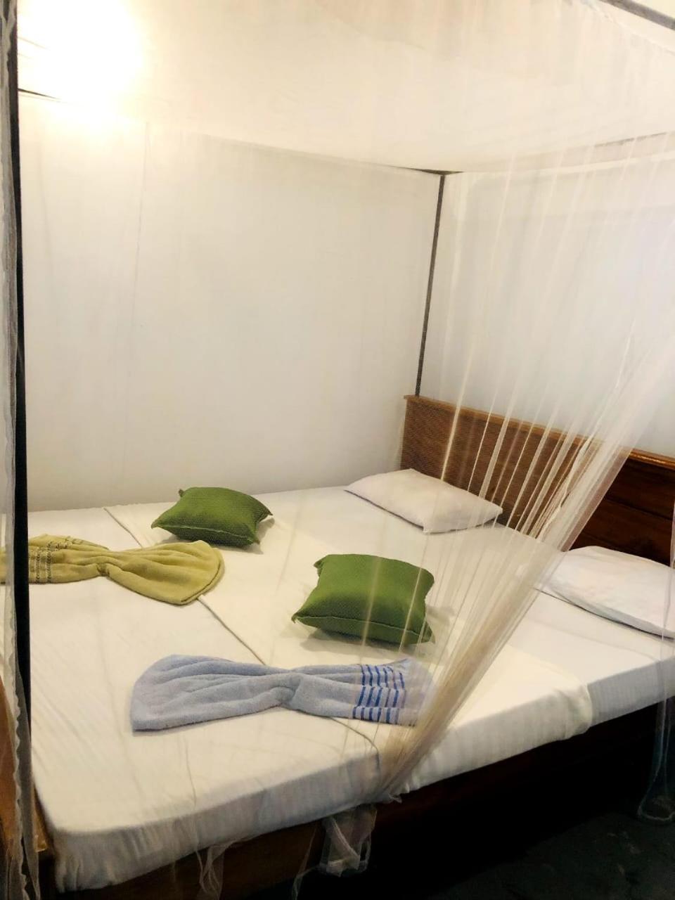 Lucky Sea Beach Hotel Tangalle Ngoại thất bức ảnh
